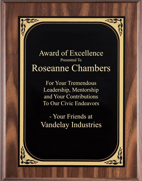 Walnut Plaque With Black Engraving Plate - WF625